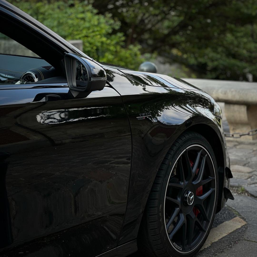 Location voiture luxe Paris